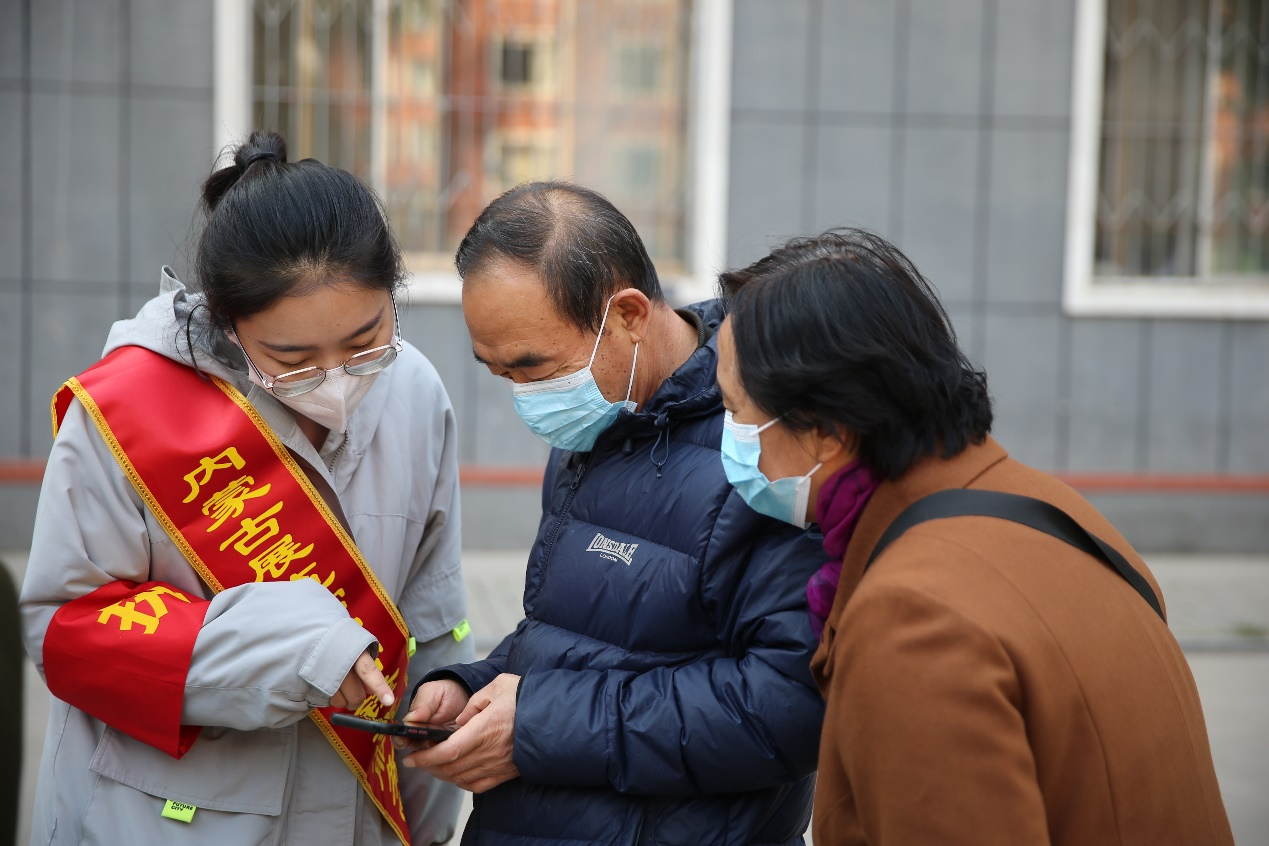 内蒙古展览馆开展抗击疫情主题党日暨党员志愿服务活动
